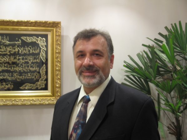الدكتور علي مظلوم أول مسلم يصل مع أخيه لمنصب قاض فيدرالي في البرازيل