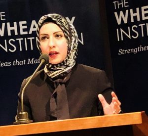 رافيا أرشد.. أول قاضية مسلمة بالحجاب في بريطانيا ـ صورة لصحيفة "مترو" البريطانية
