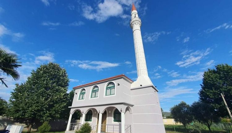 في قرية بارزاي بمحافظة اشكودرا، تم الانتهاء من أعمال بناء مسجد جديد.