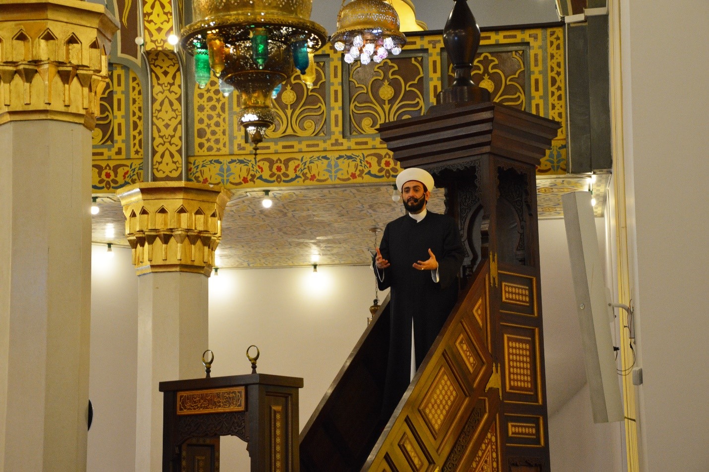 الشيخ محمد البقاعي، إمام وخطيب مسجد البرازيل في مدينة سان باولو، بالبرازيل.