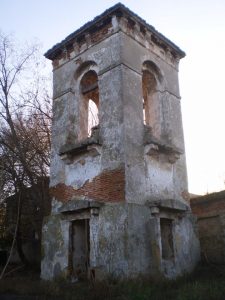 بقايا مسجد بايزيد الثاني، والذي تم تحويله لكنيسة، ثم هُدّمت في مدينة كيليا بجنوب أوكرانيا.