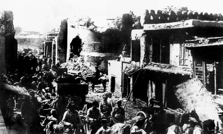 دمّر الجيش الأحمر مدينة بخارى عند دخولها في سبتمبر من عام 1920م.