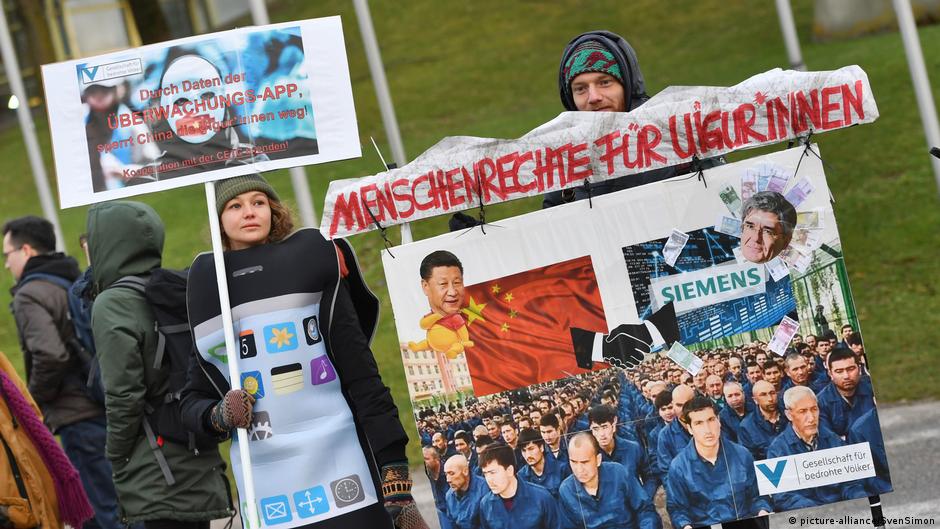 المؤتمر العالمي للأويغور في ميونيخ يطالب مباشرة الحكومة الألمانية بأن تفرض إجراءات عقابية على الصين. (صورة من أرشيف دويتشه فيلله الألمانية)