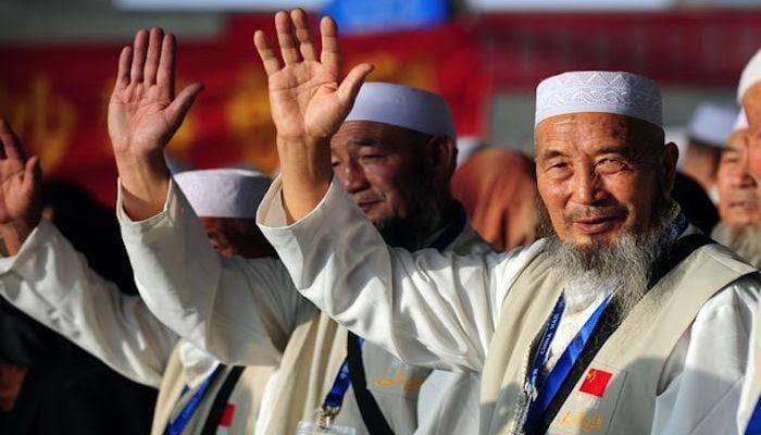 يعتبر المسلمون الصينيون أن فريضة الحج هي حلم العمر الذي يسعى المسلم الصيني إليه منذ الشباب