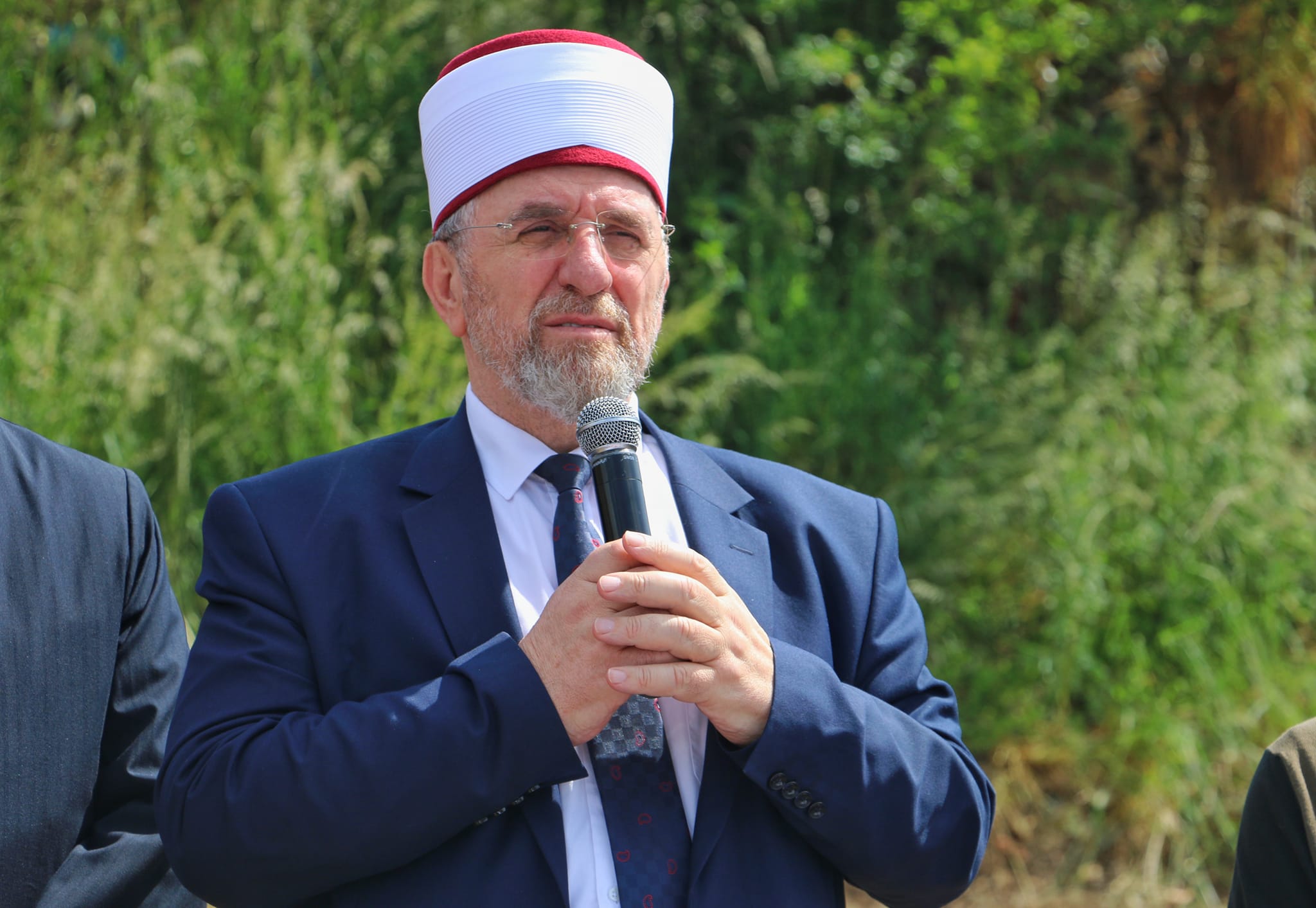 فضيلة الشيخ الدكتور نعيم ترنافا، رئيس المشيخة الإسلامية في دولة كوسوفا، ومفتي الجمهورية