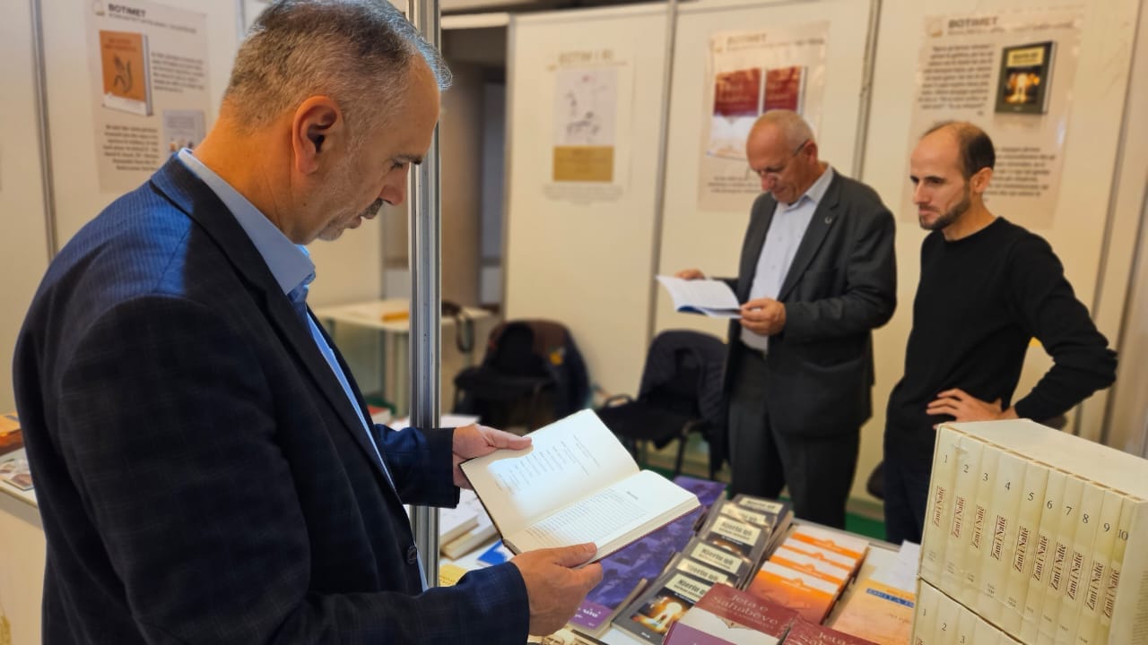 بالتعاون مع المشيخة الإسلامية الألبانية شاركت دار النشر "المعرفة الإسلامية" الكوسوفية في معرض الكتاب الـ 26 في تيرانا