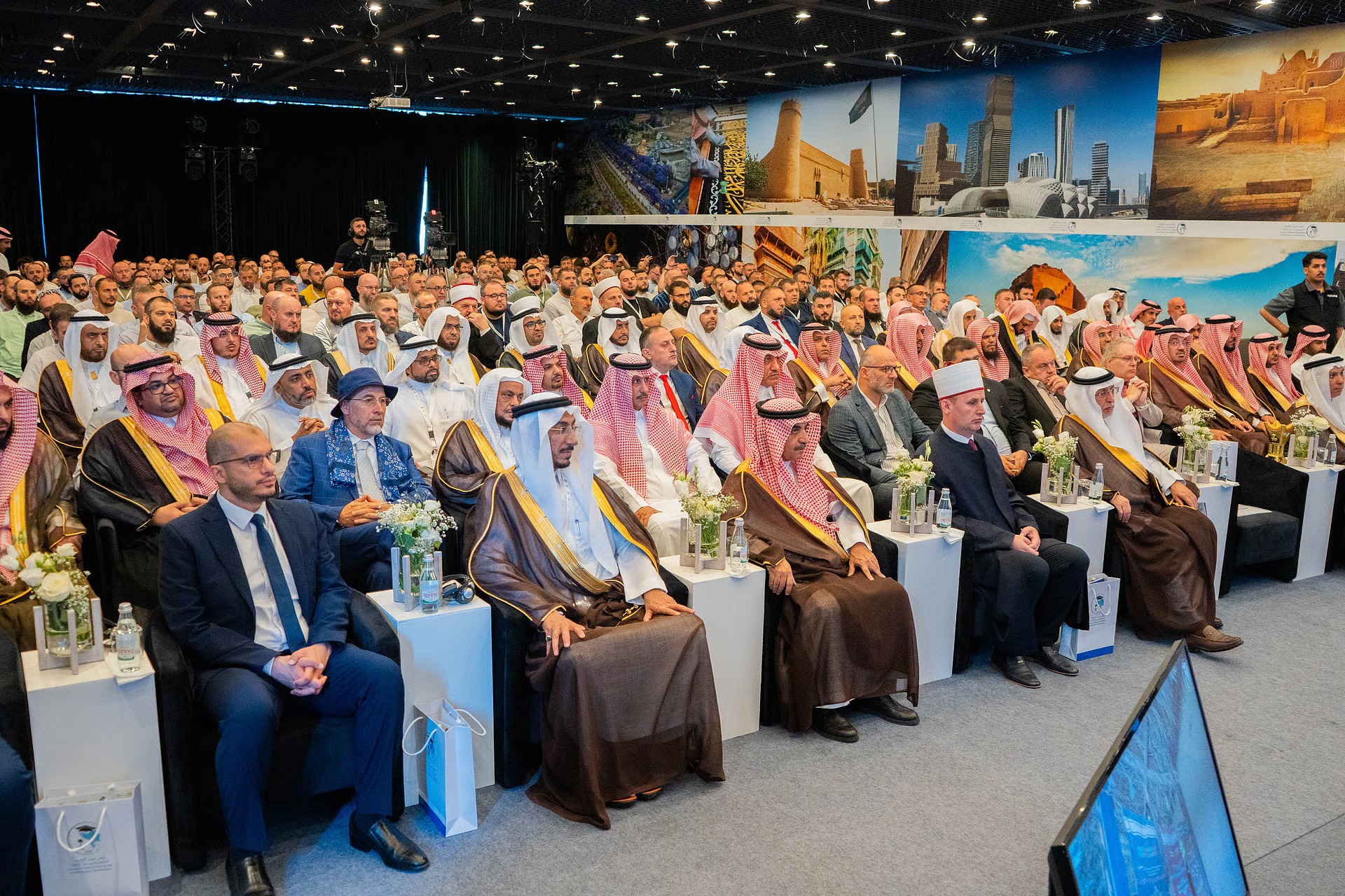 احتضنت العاصمة الألبانية تيرانا خلال الفترة من 7 إلى 9 يوليو 2025 أعمال المنتدى الأول لخريجي منطقة البلقان من الجامعات السعودية.