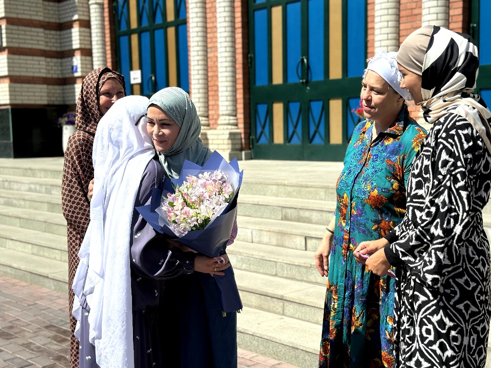 مشروع "صلاتي الأولى" للنساء المسلمات في ساراتوف جذب خلال عامه الأول أكثر من 40 متدربة من خلفيات عمرية وثقافية متعددة
