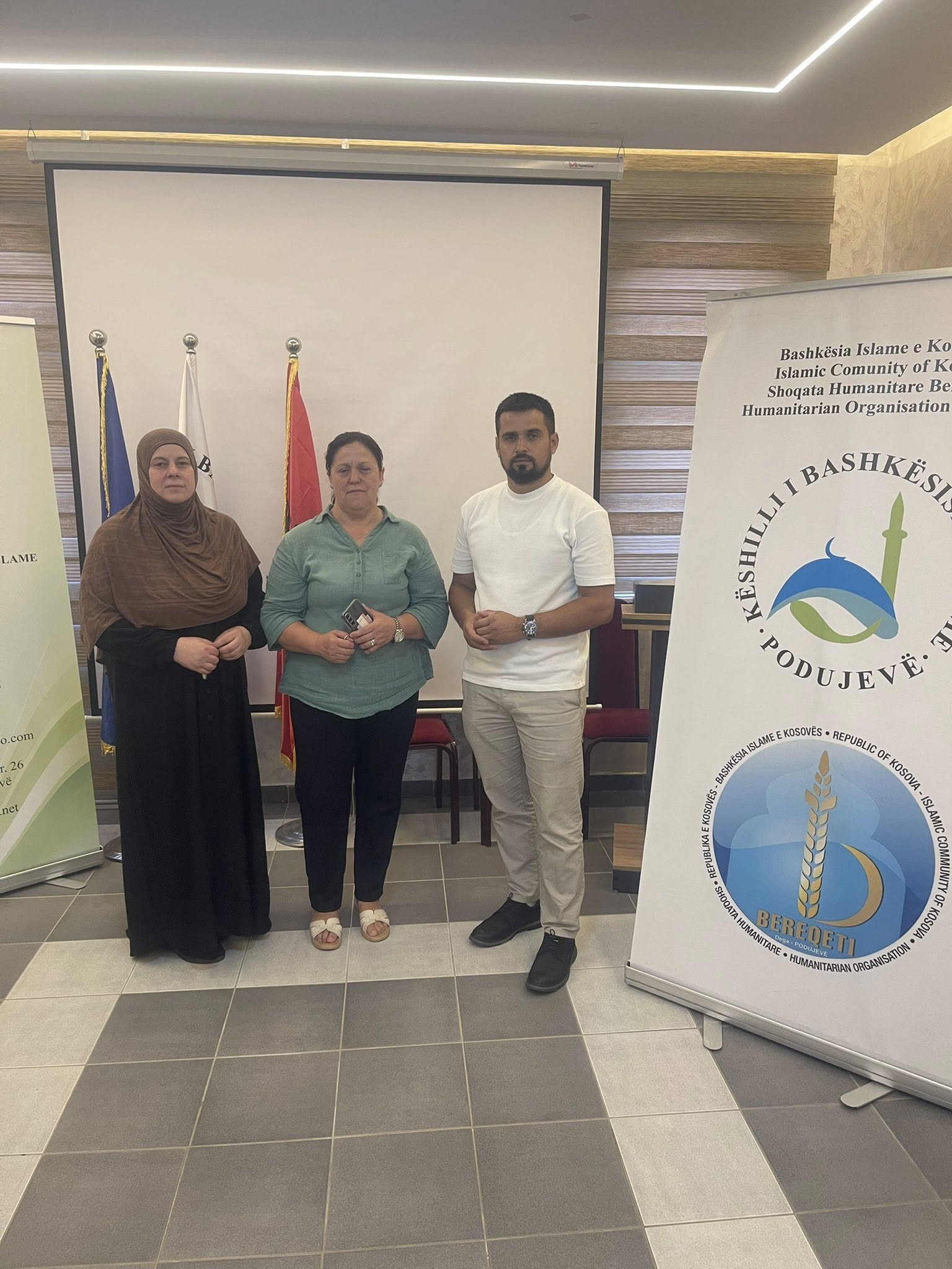 أعربت الجمعية عن شكرها العميق لمؤسسة "دينيز فنري" التركية على دعمها المستمر لمثل هذه البرامج،التي تركز على تنمية المهارات المهنية وتعزيز الاعتماد على الذات