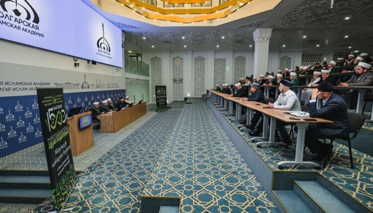 في خطوة استراتيجية تهدف لتعزيز الهوية التترية في عمارة المساجد عقدت الإدارة الدينية لمسلمي تتارستان اجتماعًا موسعًا بمدينة بولغار التاريخية