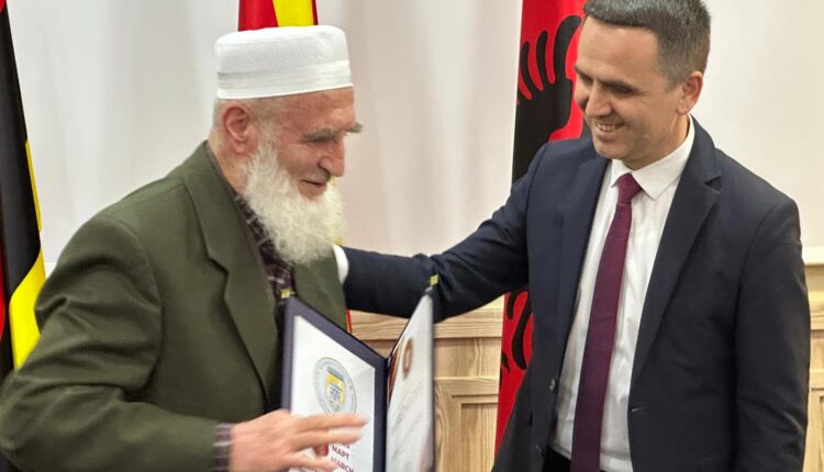 أسرة الشيخ أيوب سلماني.. منارة علمية ساهمت في زرع بذور الصحوة الدينية في ألبانيا