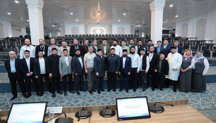 شكل البرنامج خطوة لتعزيز القدرات المهنية للقادة الدينيين في روسيا بما يسهم في رفع كفاءة عمل المنظمات الدينية وتحقيق التنمية المستدامة للمجتمع الروسي المسلم.