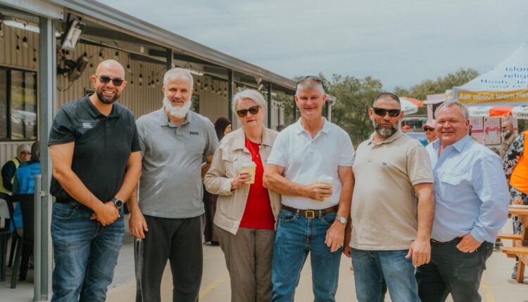 شهدت مساجد أستراليا توافد مئات من المواطنين الأستراليين ضمن فعاليات اليوم الوطني المفتوح للمساجد لعام 2025