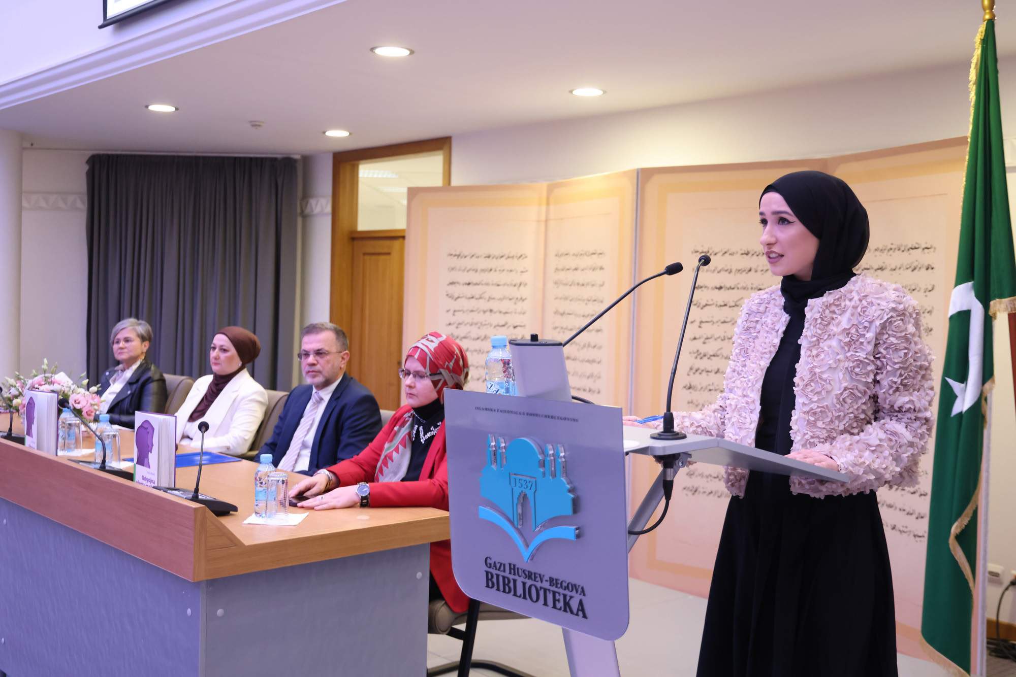 كتاب «الدور التربوي للأم» يمثل دعوة لإعادة البيت إلى مكانته كأول مدرسة في حياة الإنسان