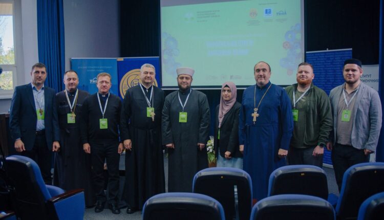 اللقاء أكد على وحدة القيم الأسرية بين الديانتين وأهمية الشراكة الدينية لحماية المجتمع الأوكراني من آثار الحرب