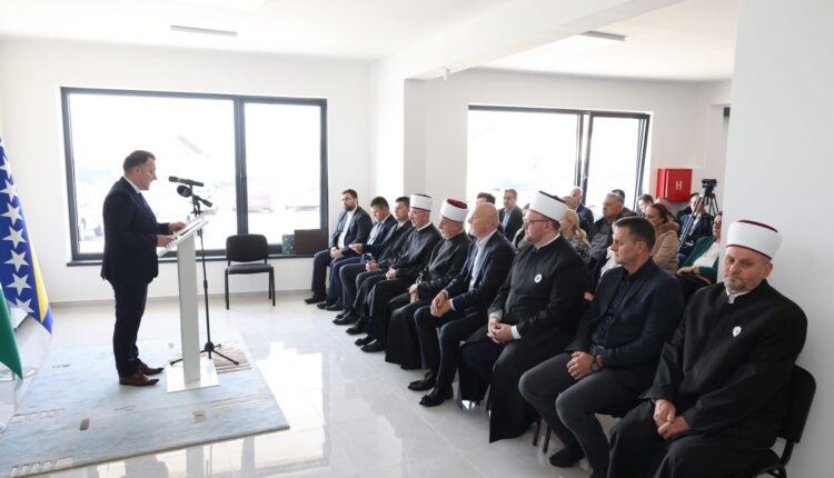 565842653_835998985618963_2435279899878956723_n