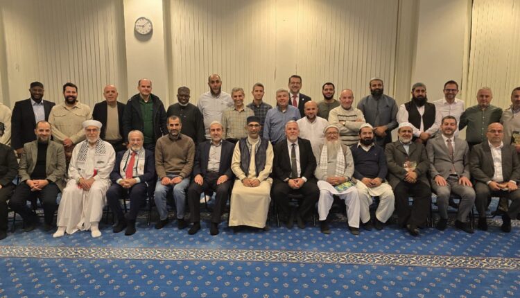 نظمت شبكة الحوار الإسلامي لقاءً معرفيًا مع العالم الألباني البروفيسور خير الدين خوجة القادم من الدوحة، والمتخصص في علوم القرآن والثقافة الإسلامية