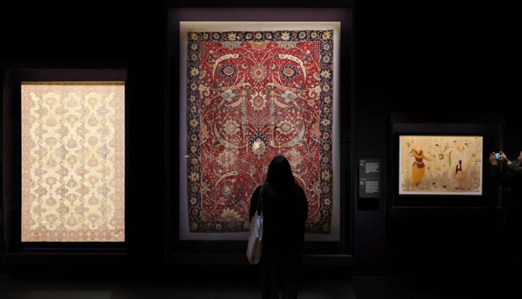 يمثّل تدشين قاعة الفن الإسلامي بالمتحف الوطني في كوريا الجنوبية خطوة جديدة لتعزيز الجسور الثقافية بين سيول والعواصم الإسلامية