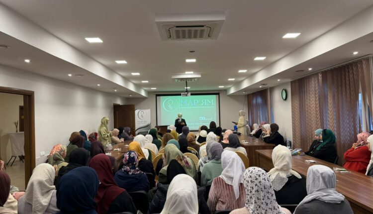 تواصل المنظمة النسائية الإسلامية “مريم” جهودها في بناء مجتمع أكثر تماسكًا عبر مبادرات عملية تسهم في دعم الأطفال والنساء والمرضى وتغرس قيم التعاون والتضامن المجتمعي من خلال مشروعات ملموسة