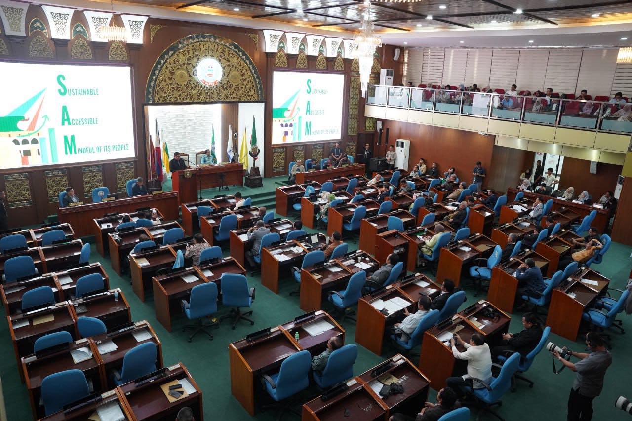 أكد كبير وزراء حكومة بانجسامورو في جنوب الفلبين، عبدالرؤوف "سامي غمبار" مككوعا أن الميزانية تمثل عهدًا لتحسين حياة الناس وصون كرامتهم