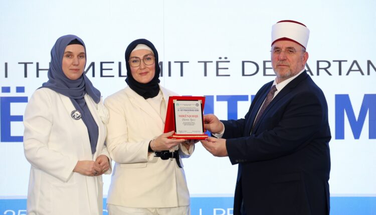 589317956_1290917839740582_2178742991590437430_n