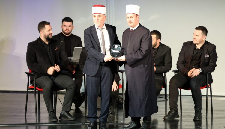 630256692_1220112940227027_8860649915761474983_n